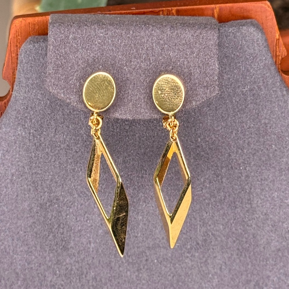 Vintage Crown Trifari Geometric Gold Tone Clip-On Earrings 70s Modernist Dangle